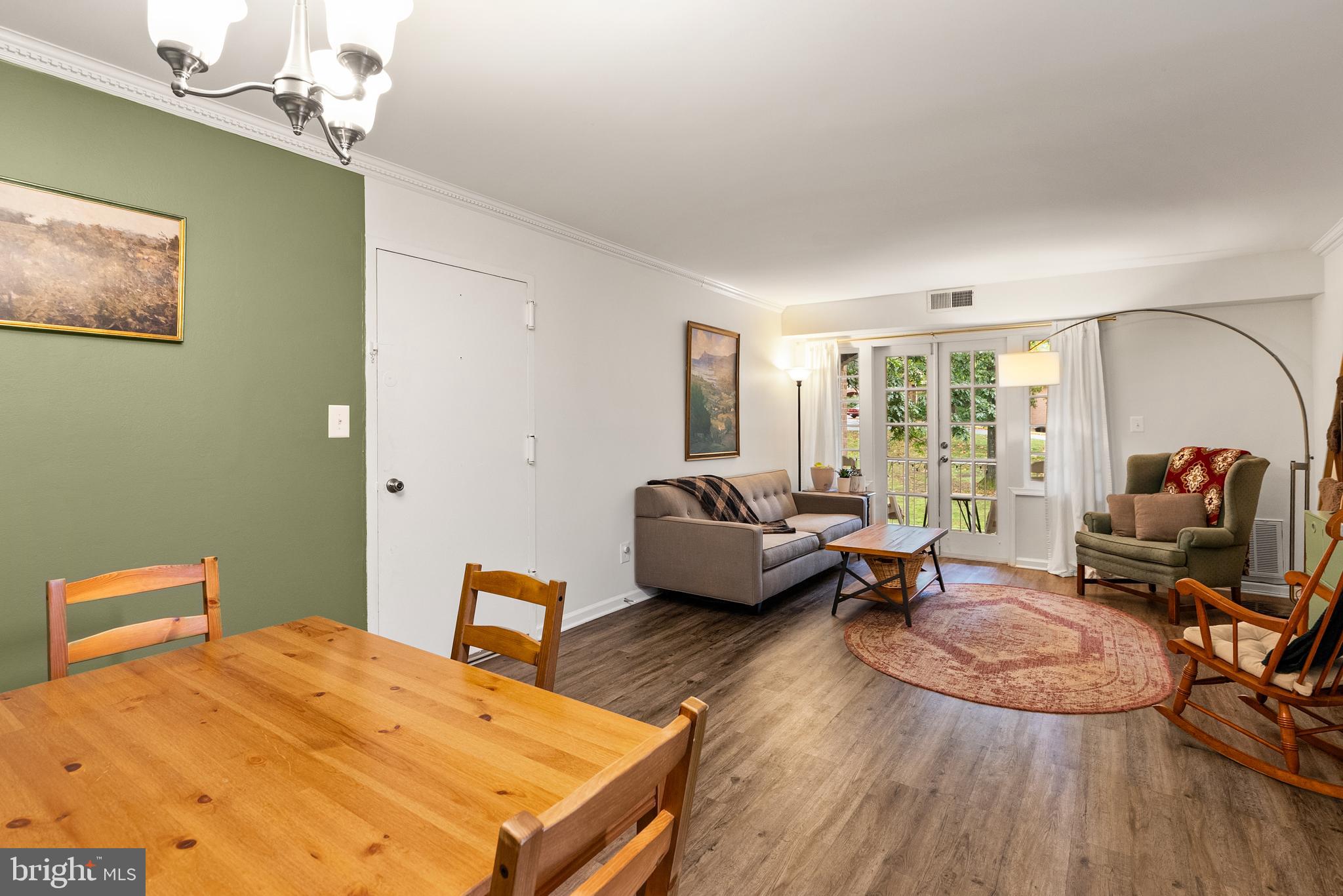 5906 Bayshire Road Springfield, VA 22152 - Photo 5 of 39 Gallery Image 5
