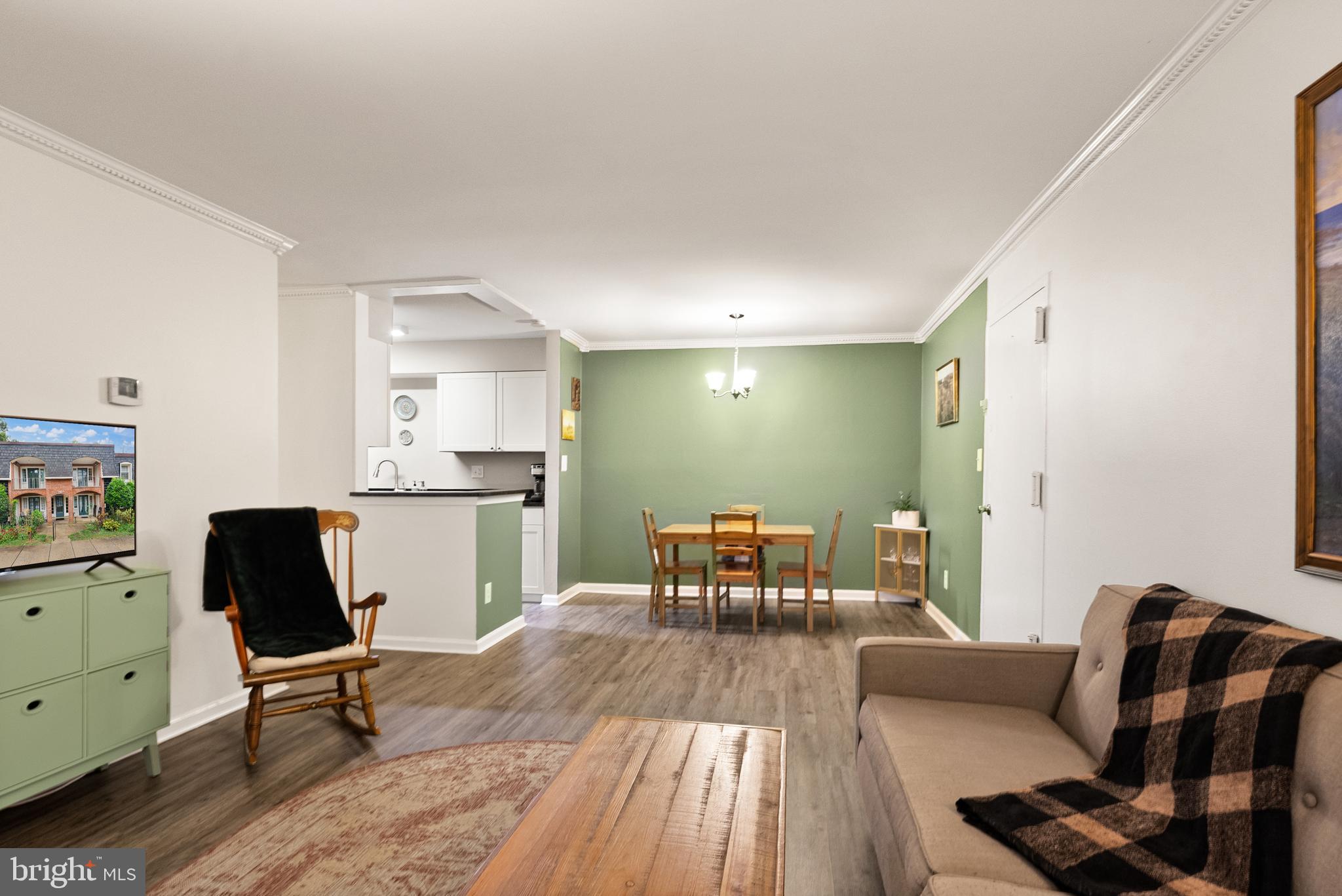 5906 Bayshire Road Springfield, VA 22152 - Photo 6 of 39 Gallery Image 6