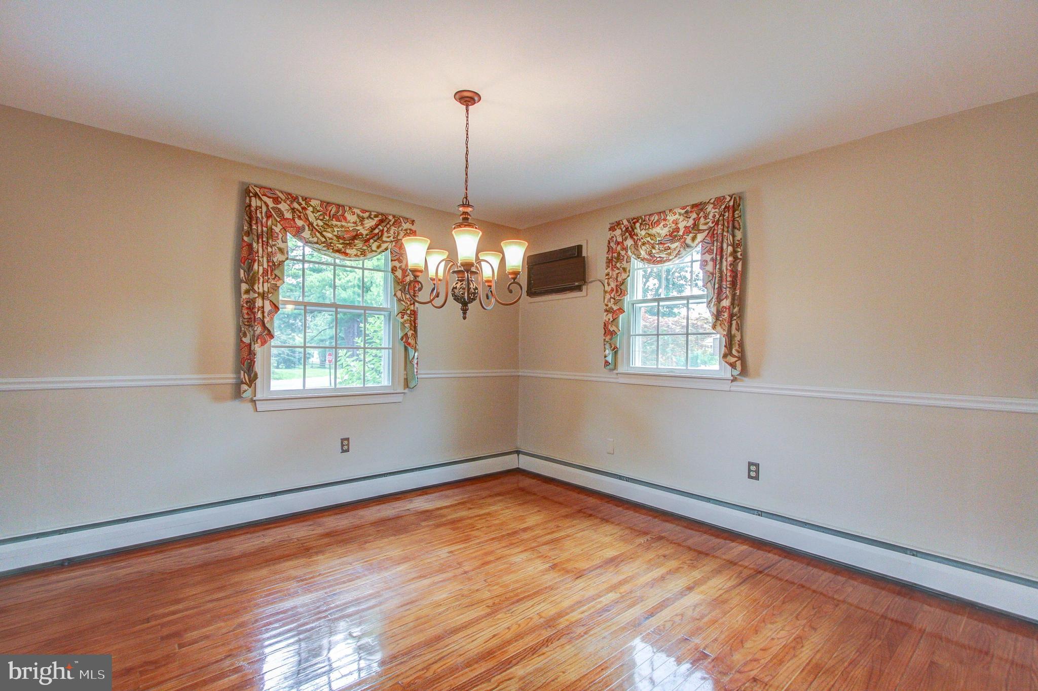 2980 Kanes Road Willow Grove, PA 19090 - Photo 11 of 30 Dining Room