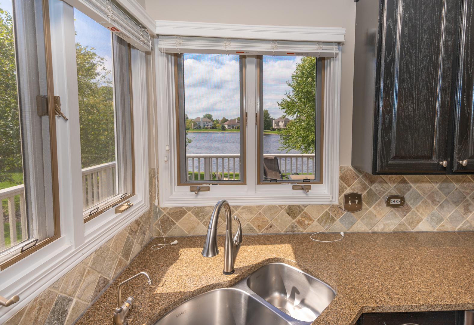 1320 Stonegate Road Algonquin, IL 60102 - Photo 15 of 56