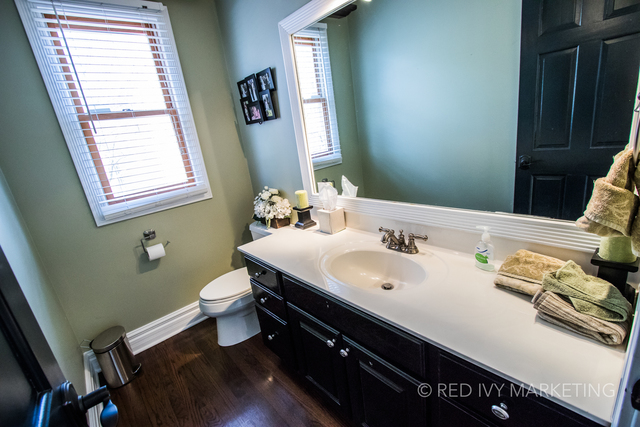 1320 Stonegate Road Algonquin, IL 60102 - Photo 19 of 56