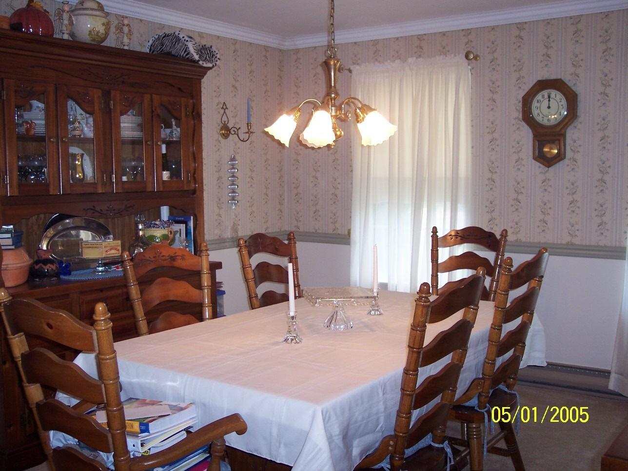405 Norton Road Stroudsburg, PA 18360 - Photo 3 of 8 Dining Room