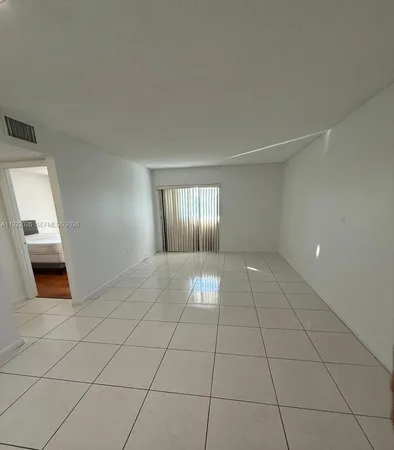 $1,750 | 17530 Northwest 68th Avenue, Unit C3010, Hialeah, FL 33015