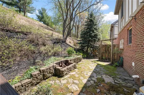 $639,500 | 428 Rockledge Drive, Sewickley, PA 15143