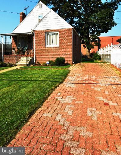 7906 Hillendale Road Parkville, MD 21234 - Photo 1 of 19 Brick Driveway
