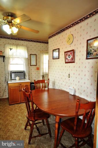 7906 Hillendale Road Parkville, MD 21234 - Photo 3 of 19 Kitchen