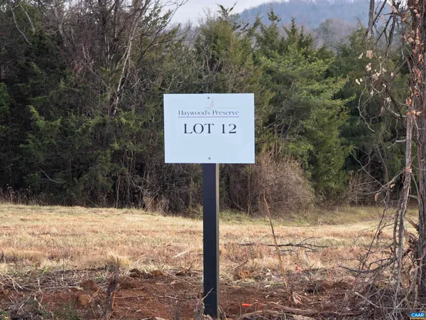 a sign that is on the side of the road