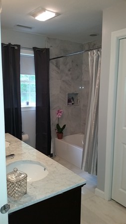 32 Pintail Road, Unit 32 Walpole, MA 02081 - Photo 5 of 21 Gallery Image 5
