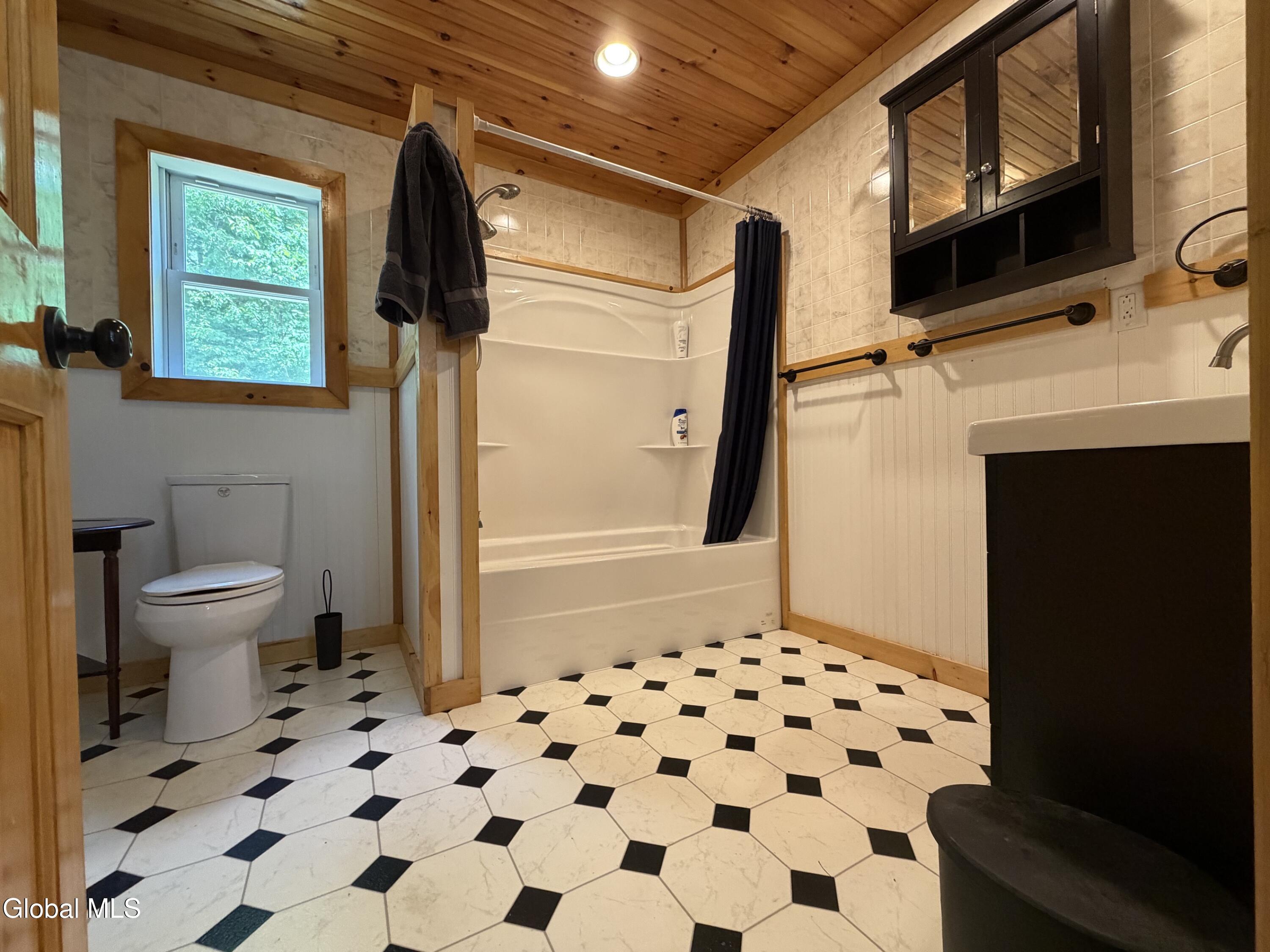 396 Switchback Road Moriah, NY 12974 - Photo 18 of 52 f9783e44-56c4-43ba-9dc5-28121f250be1
