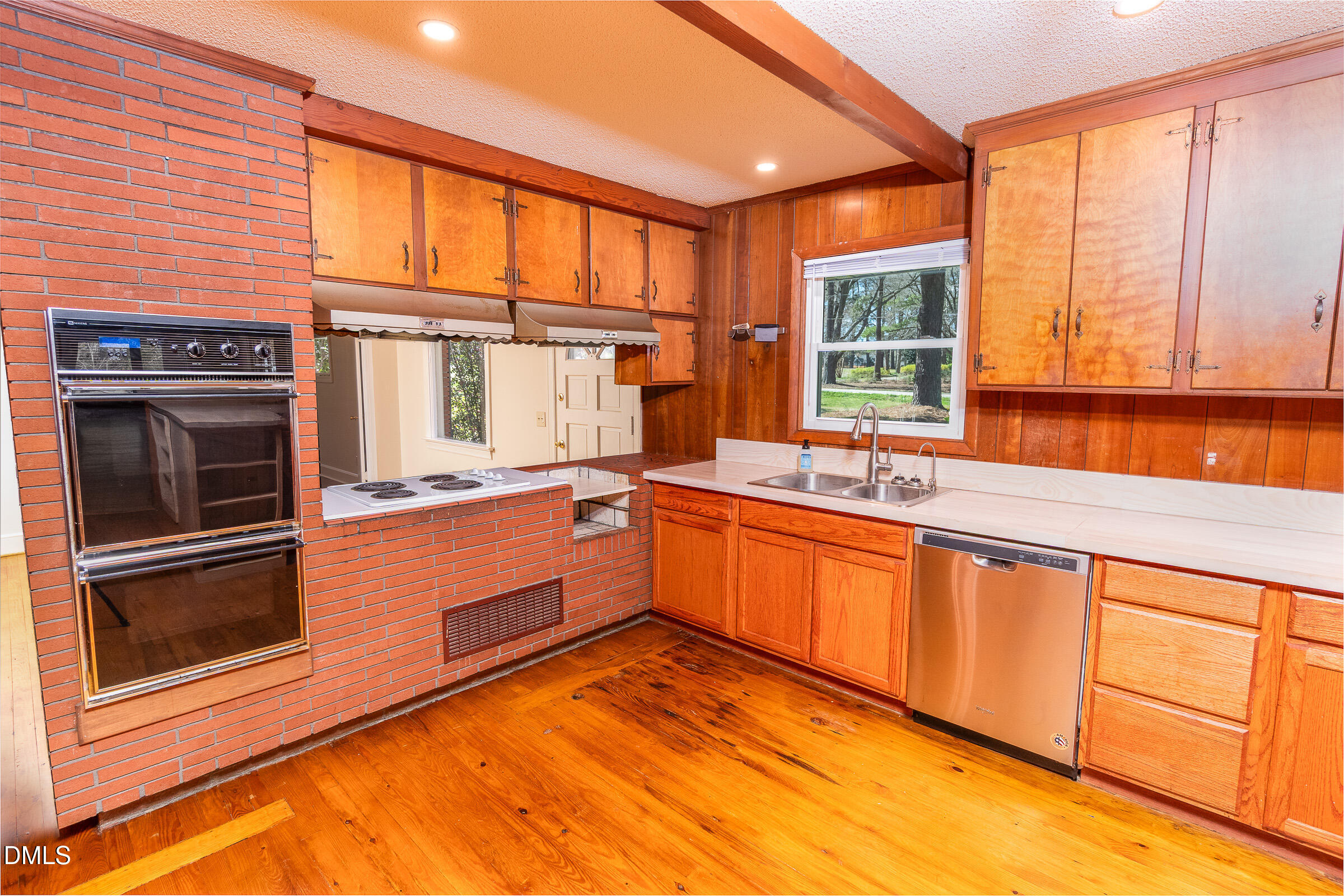 704 Pearces Road Zebulon, NC 27597 - Photo 6 of 26 Kitchen