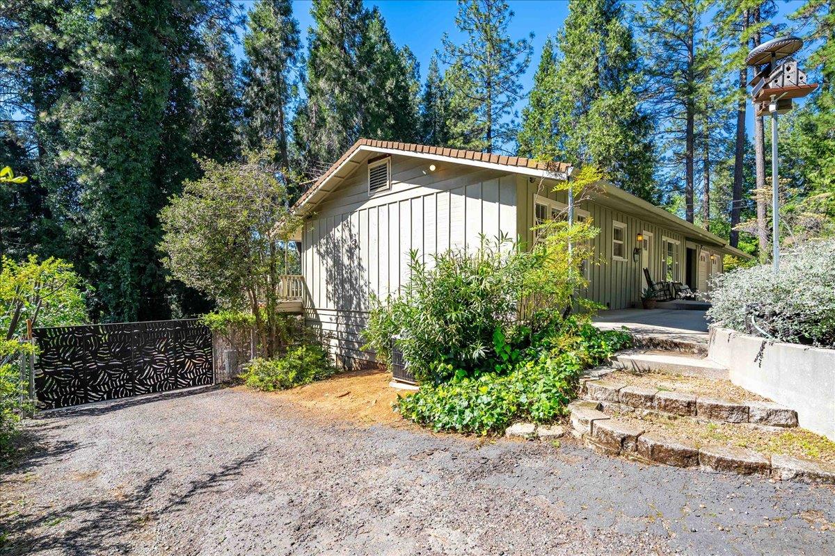 14384 Penn Road Grass Valley, CA 95949 - Photo 8 of 83