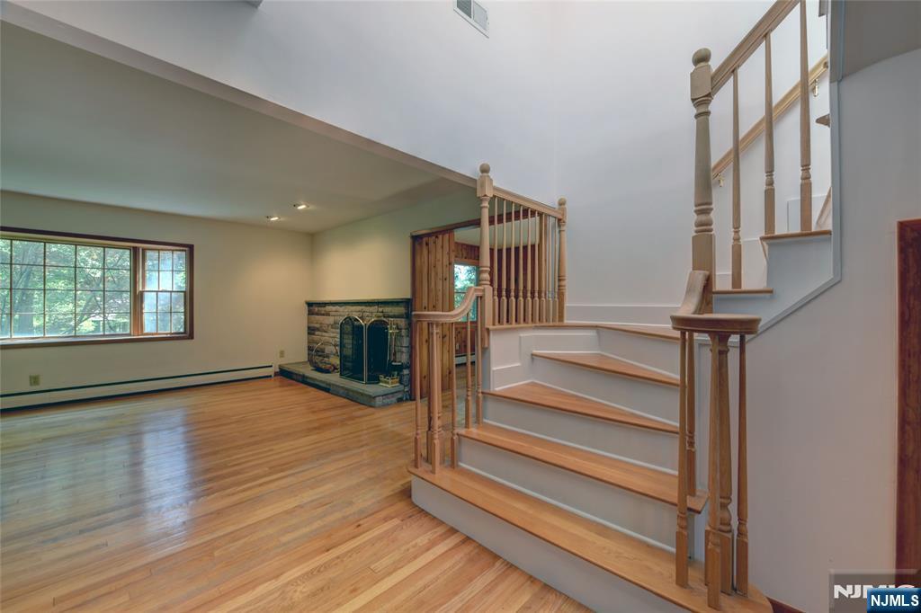 34 Knoll Road Wayne, NJ 07470 - Photo 31 of 50