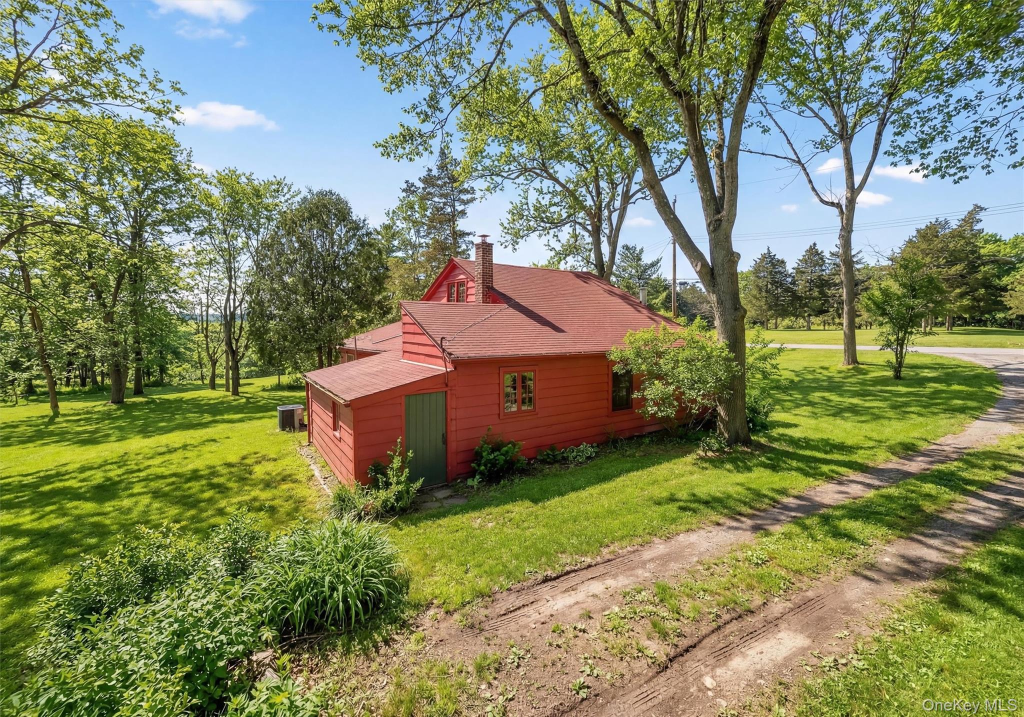 18 High Tor Road New City, NY 10956 - Photo 8 of 10 a view of a house with a yard