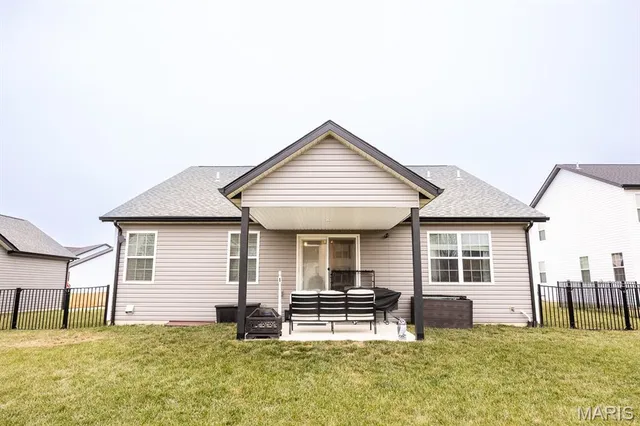 $385,000 | 712 Conner Circle, Fairview Heights, IL 62208