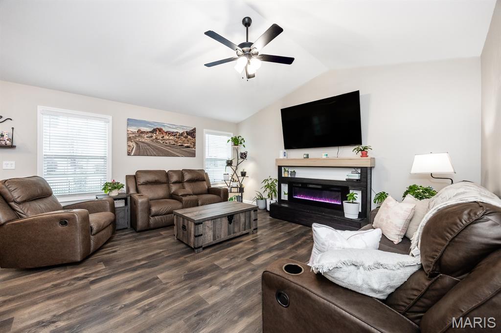 712 Conner Circle Fairview Heights, IL 62208 - Photo 7 of 29