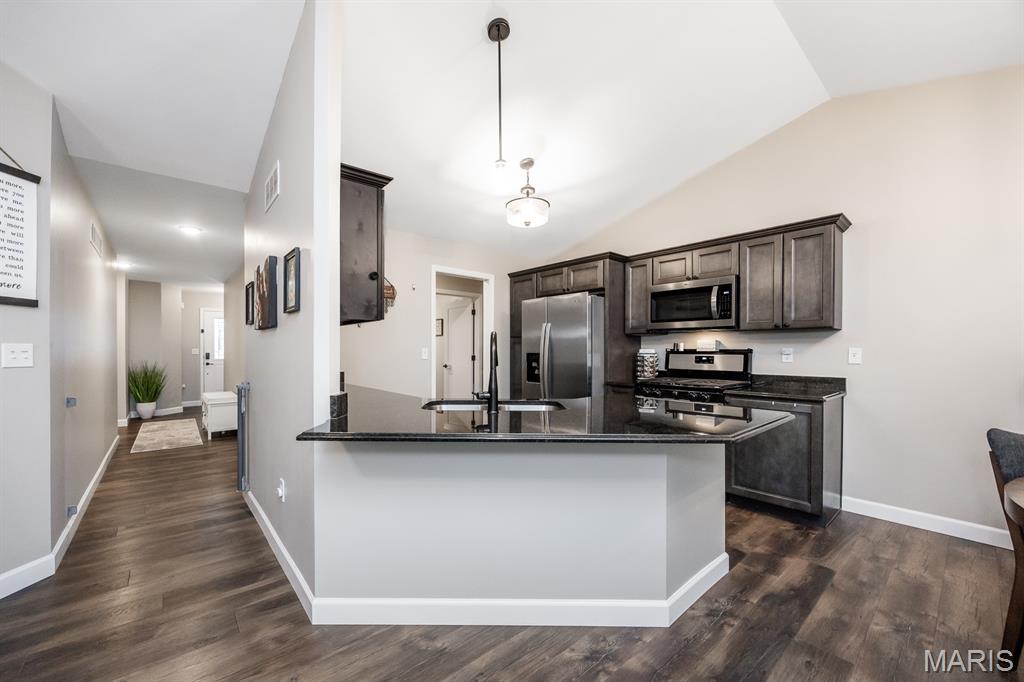 712 Conner Circle Fairview Heights, IL 62208 - Photo 10 of 29