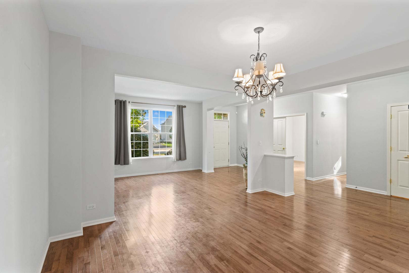 1534 South Falcon Drive Libertyville, IL 60048 - Photo 6 of 23