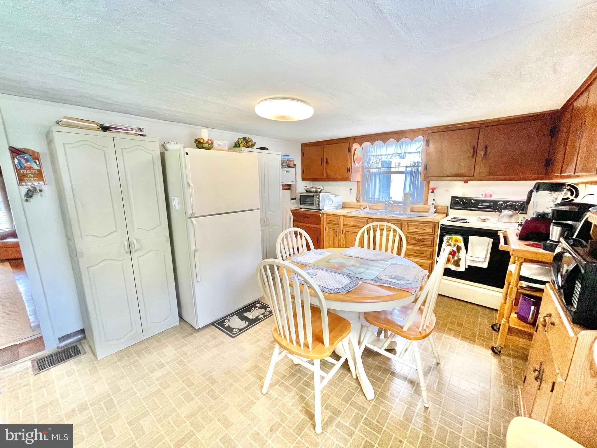 7735 Creager Road Waynesboro, PA 17268 - Photo 11 of 21 Gallery Image 11