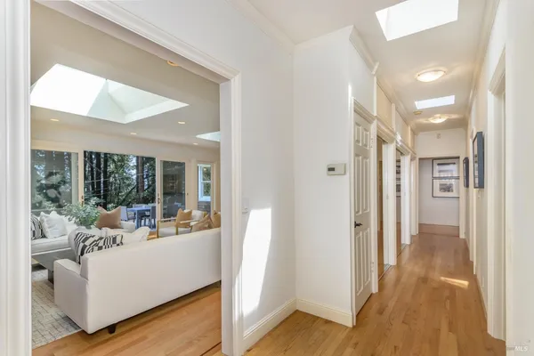 $2,595,000 | 1065 Meadowsweet Drive, Corte Madera, CA 94925