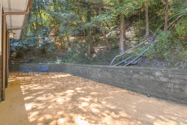 $2,595,000 | 1065 Meadowsweet Drive, Corte Madera, CA 94925