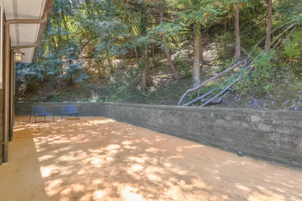 $2,595,000 | 1065 Meadowsweet Drive, Corte Madera, CA 94925