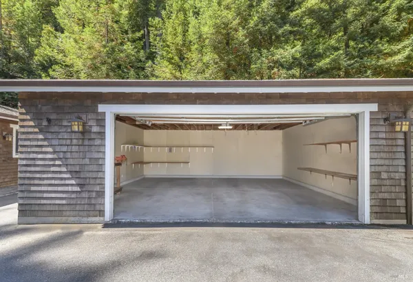 $2,595,000 | 1065 Meadowsweet Drive, Corte Madera, CA 94925