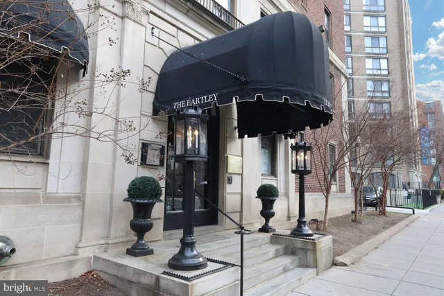 $299,000 | 1133 13th Street Northwest, Unit 704, Washington, DC 20005