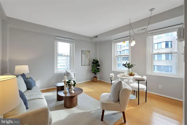 $299,000 | 1133 13th Street Northwest, Unit 704, Washington, DC 20005