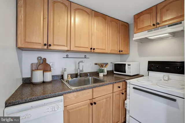 $299,000 | 1133 13th Street Northwest, Unit 704, Washington, DC 20005