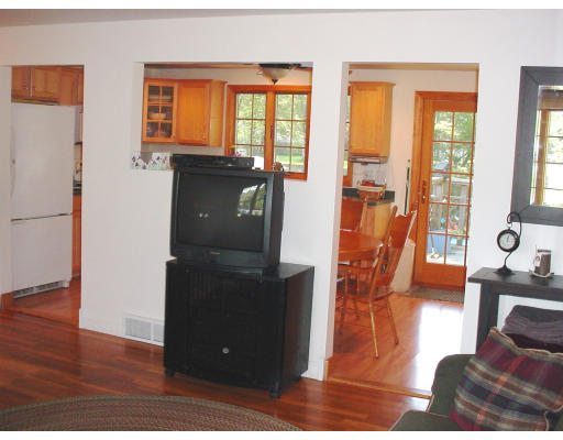 8 Kilsyth Road Norton, MA 02766 - Photo 4 of 6 Gallery Image 4