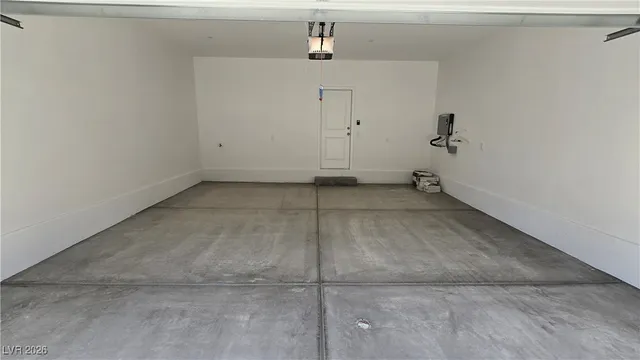 $2,000 | 853 Angwin Lane, Henderson, NV 89011