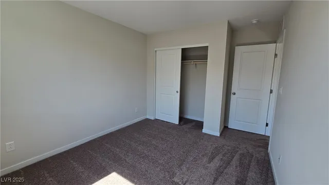 $2,000 | 853 Angwin Lane, Henderson, NV 89011