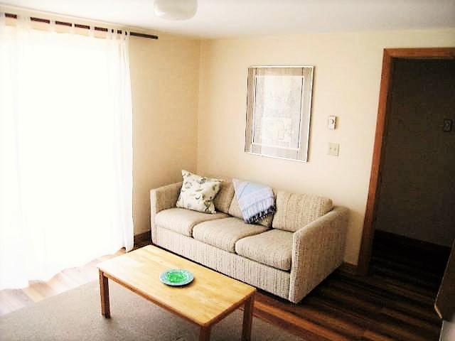 10 Pine Valley Road Wellfleet, MA 02667 - Photo 14 of 27 a living room with furniture and a window
