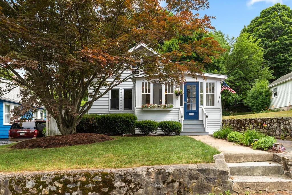 4 Western Avenue Wakefield, MA 01880 - Photo 1 of 28