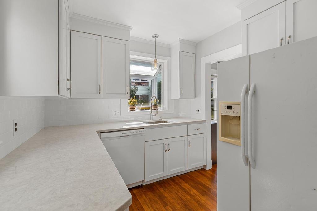 4 Western Avenue Wakefield, MA 01880 - Photo 15 of 28