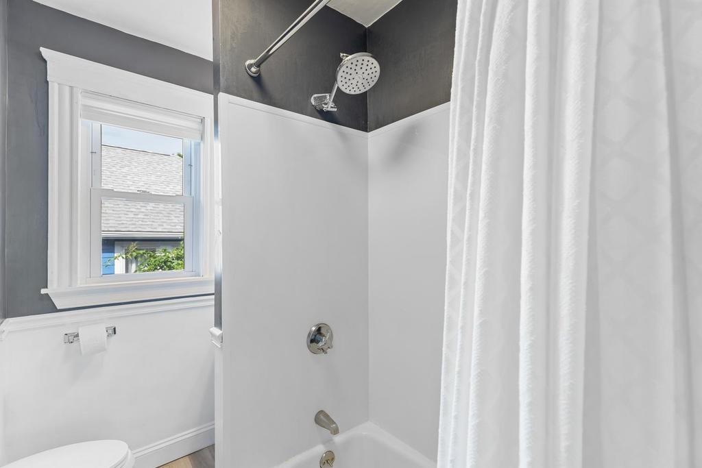 4 Western Avenue Wakefield, MA 01880 - Photo 21 of 28