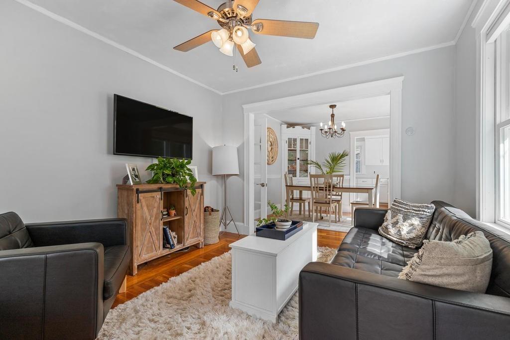 4 Western Avenue Wakefield, MA 01880 - Photo 7 of 28