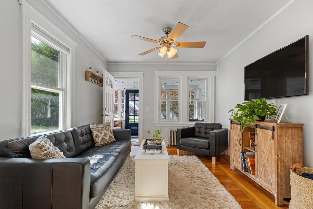 4 Western Avenue Wakefield, MA 01880 - Photo 9 of 28