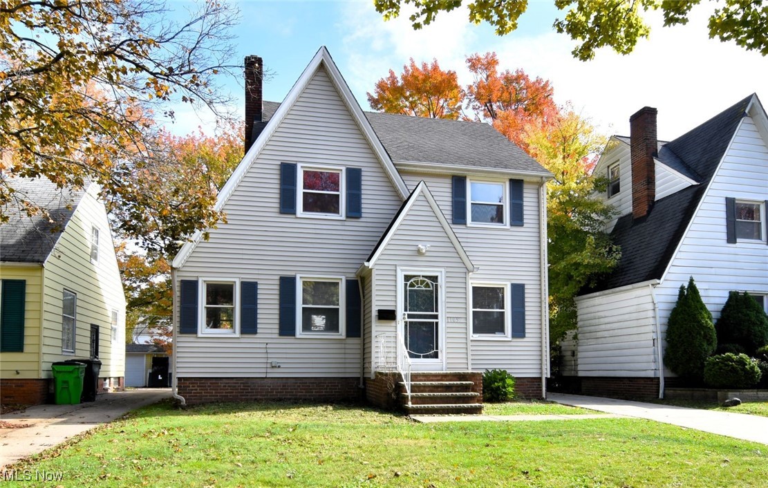 1105 Winston Road Cleveland, OH 44121 - Photo 2 of 20 Gallery Image 2