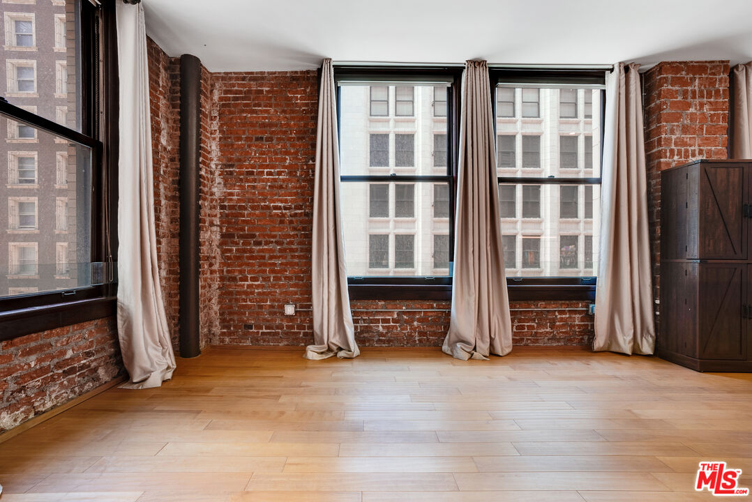 460 South Spring Street, Unit 512 Los Angeles, CA 90013 - Photo 13 of 46