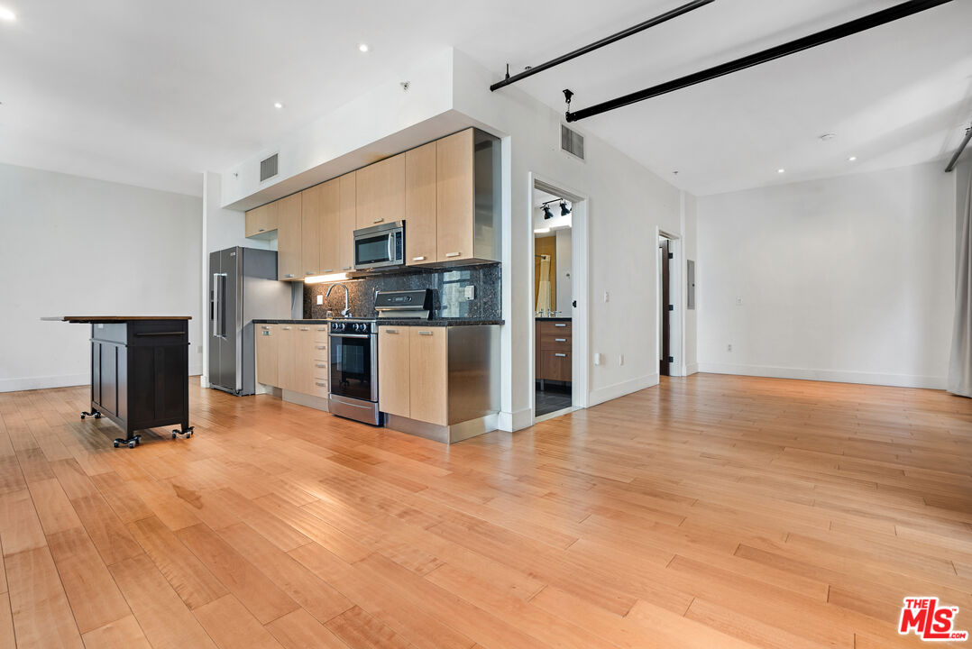 460 South Spring Street, Unit 512 Los Angeles, CA 90013 - Photo 24 of 48