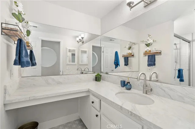 a view of a house with swimming pool and porch