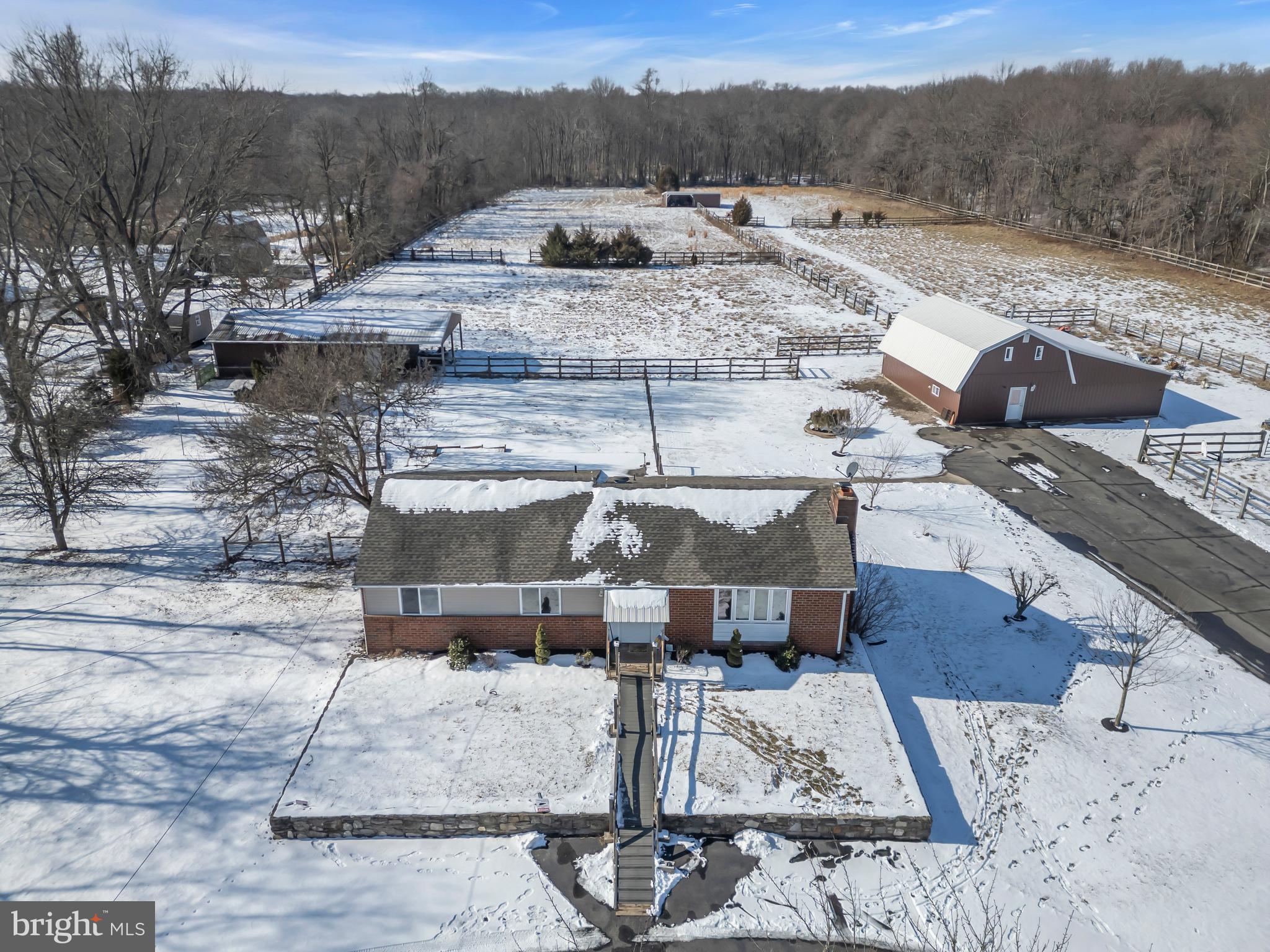 101 Gilbert Road Bordentown, NJ 08505 - Photo 4 of 55 Gallery Image 4