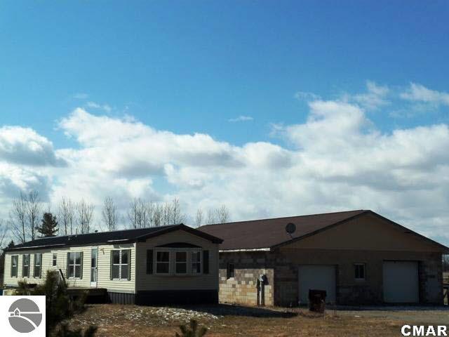 5485 West Brooks Road St. Louis, MI 48880 - Photo 12 of 20 1766903-11.JPG