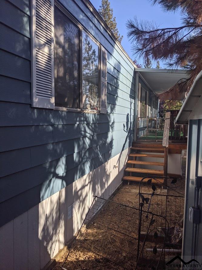 400 Hiram Page Road Yreka, CA 96097 - Photo 13 of 22