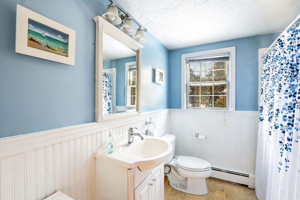 22 Winsome Road Yarmouth, MA 02664 - Photo 12 of 33