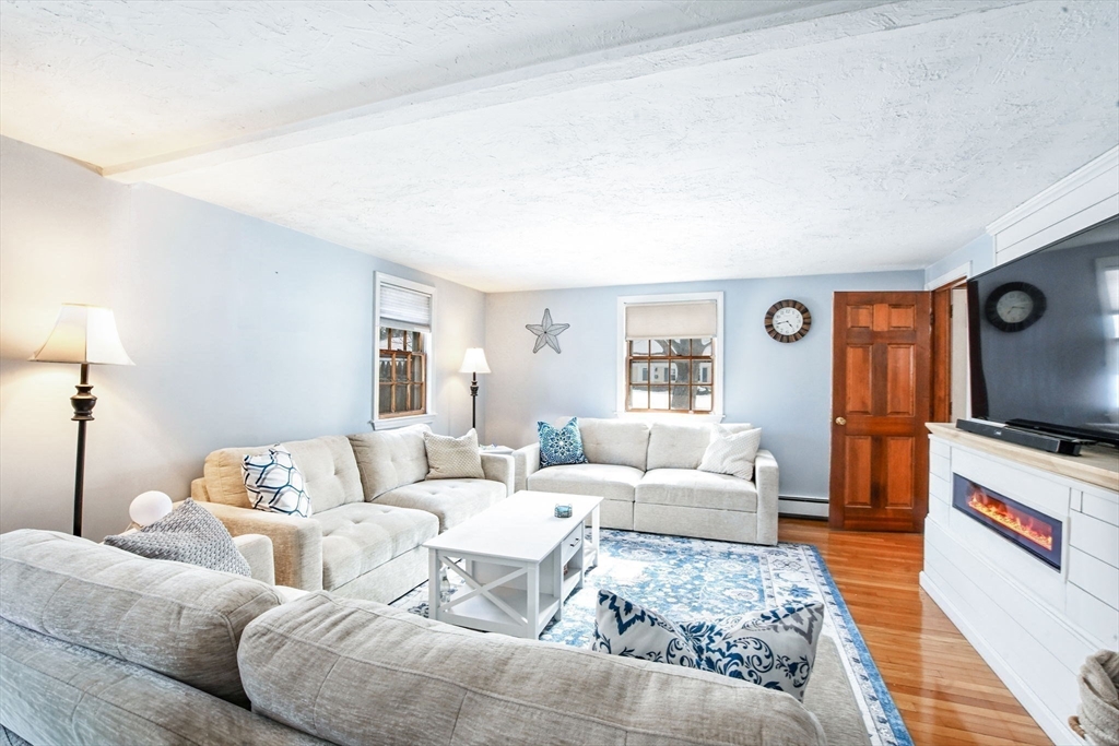 22 Winsome Road Yarmouth, MA 02664 - Photo 13 of 33