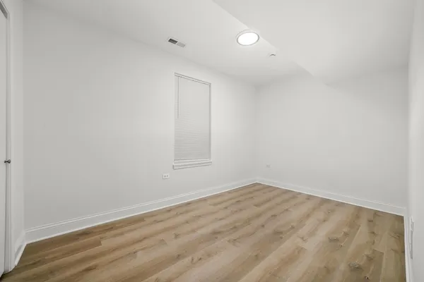 $2,100 | 2721 South Pulaski Road, Unit 1, Chicago, IL 60623