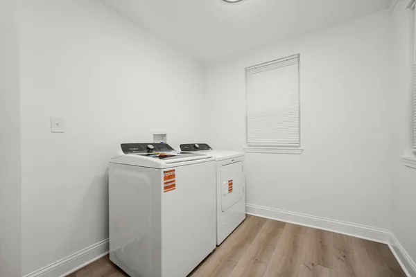 $2,100 | 2721 South Pulaski Road, Unit 1, Chicago, IL 60623