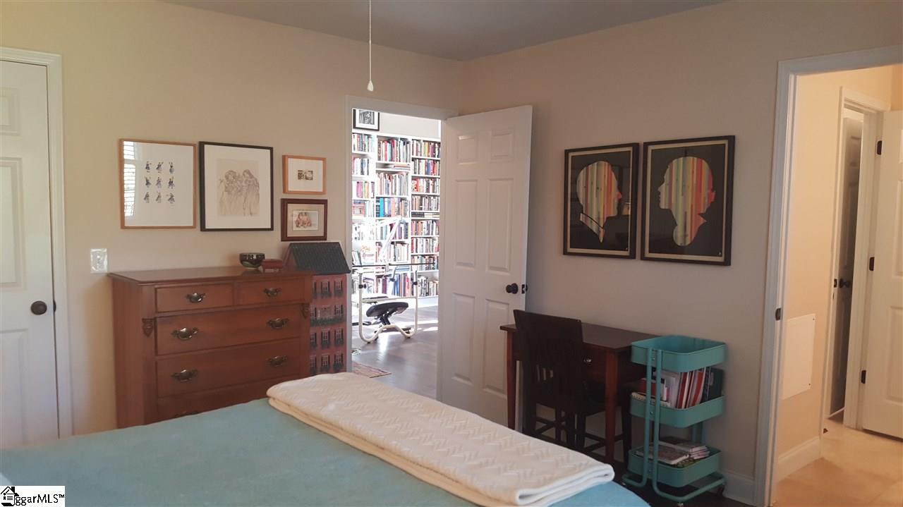 2001 Pelham Road, Unit 10 Greenville, SC 29615 - Photo 19 of 28 Gallery Image 19